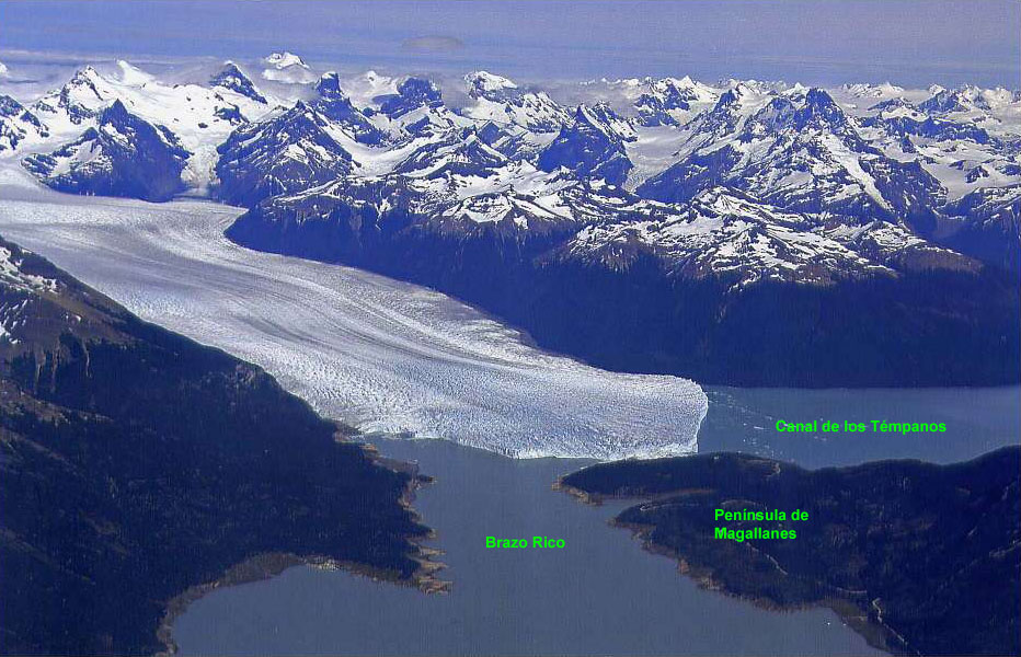 Vista area glaciar Perito Moreno