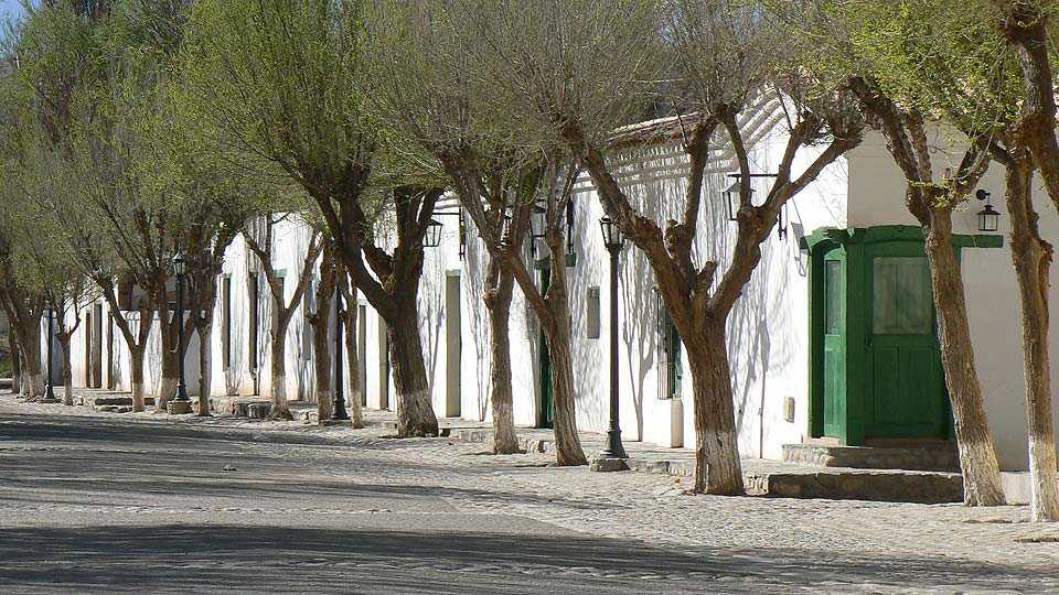 Molinos-Calle colonial